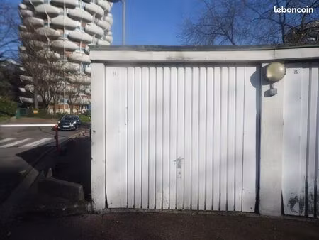 box garage de voiture de 15 m2