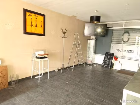 local 67 m² drancy