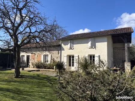 maison 6 pièces 150 m²