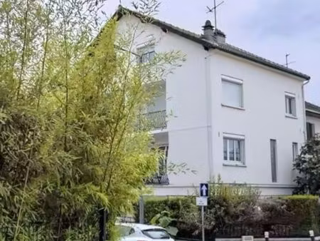 maison de ville 5/6 pièces – beaux volumes – métro 14 à 200 m