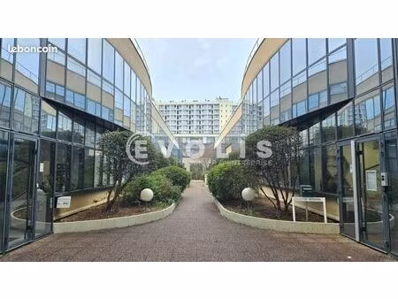 local d'activité 396 m²