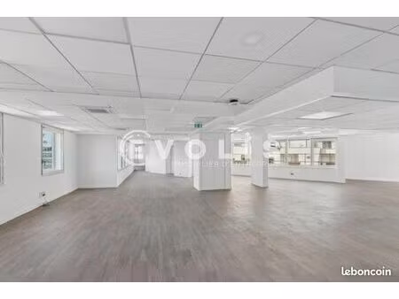bureaux 273 m²