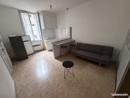 location t2 angoulême