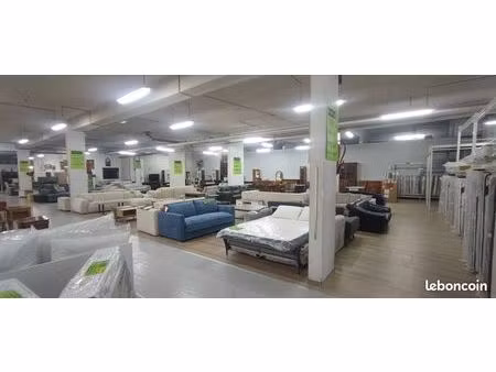 local commercial 1300 m2 créteil avec droit au bail