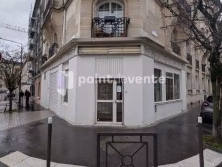 local commercial 121 m²