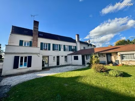 immeuble 281 m² vetheuil