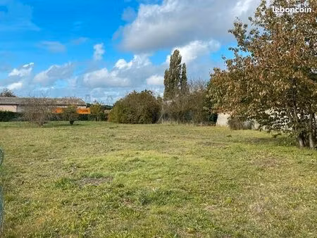 terrain 1 500 m² ennery