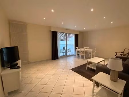 appartement 2 pièces 67 m²