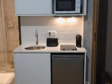 studio lumineux et calme