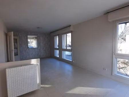 appartement a louer à mehun-sur-yèvre