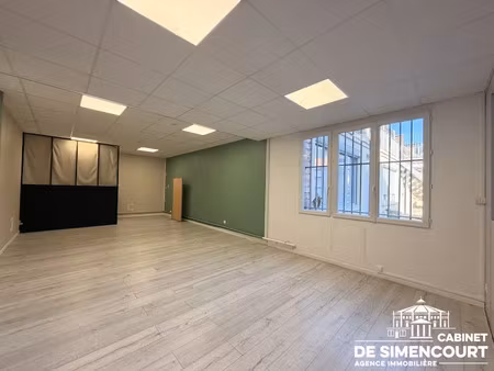location locaux professionnels 0 pièces 200 m² à amiens (80000)  2 230 €