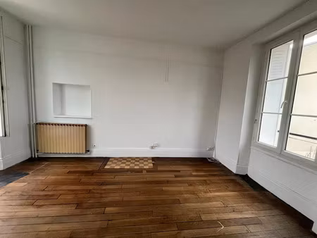 location locaux professionnels 0 pièces 80 m² à vaux-le-pénil (77000)  1 020 €