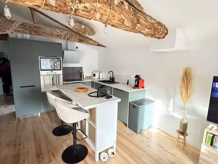 à vendre t2 rénové avec terrasse