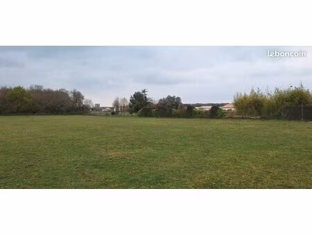 terrain 266 m² saint just luzac