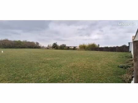 terrain 359 m² saint just luzac