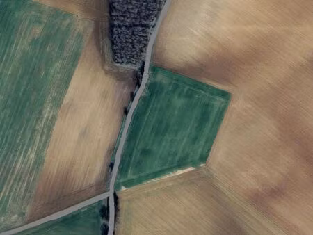 terrain 16300 m² lussant