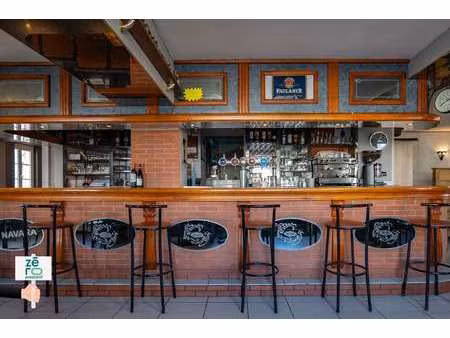 vente bureaux et commerces à saint-fulgent (85250) : à vendre / saint-fulgent