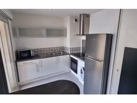 location appartement  39.83 m² t-2 à morières-lès-avignon  690 €