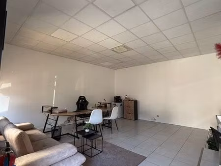 local commercial ou bureau à louer