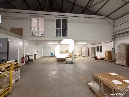 local d'activité 289 m²