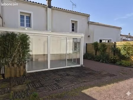 maison 90 m² 3 chambres