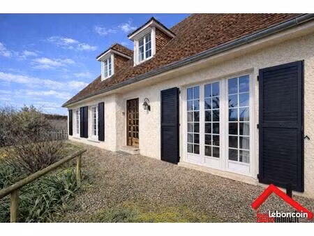 maison 8 pièces 148 m²