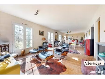 maison 6 pièces 162 m²