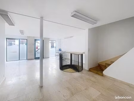 local commercial 137 m²