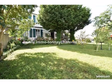 maison 7 pièces 204 m²