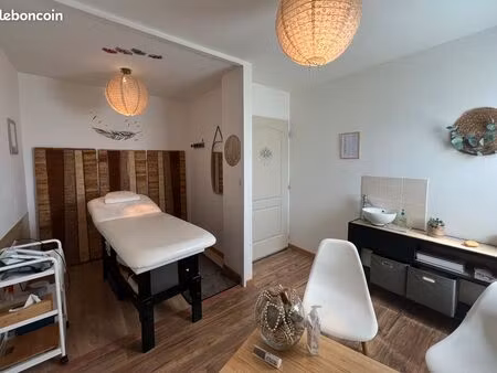 local commercial dans cabinet de soin et bien etre