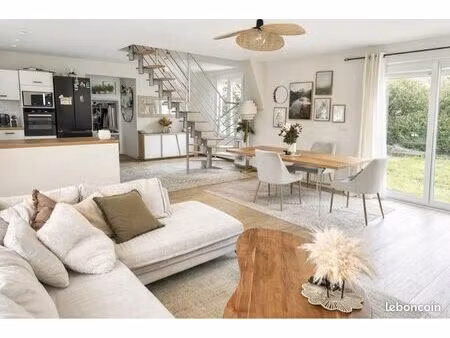 ? maison familiale rénovée – 130 m² – arc-sur-tille