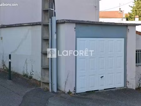 parking/box 17 m² valence