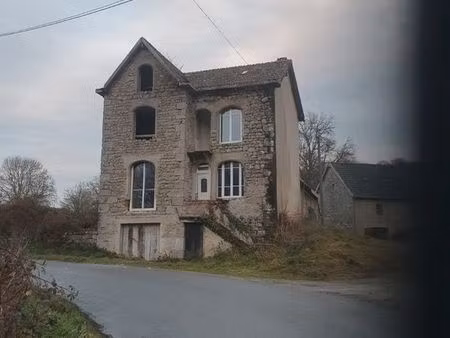maison de campagne style petit manoir