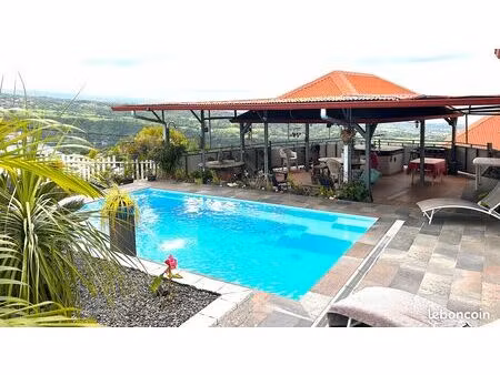 entre deux direct propriétaire : villa + appartement 244 m2 habitable sur 932m2 piscine ja