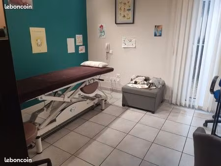 location cabinet medical/ paramedical