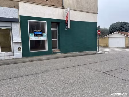 local commercial / professionnel 100 m² + garage – romans-sur-isère  avenue duchesne