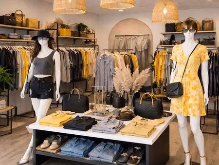 fonds de commerce prêt à porter féminin