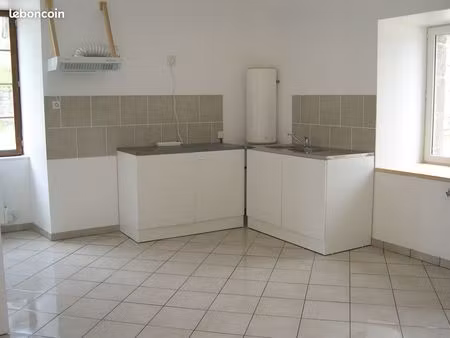 maison t2 axe guingamp corlay