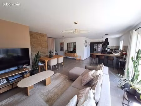 maison 4 pièces 102 m²