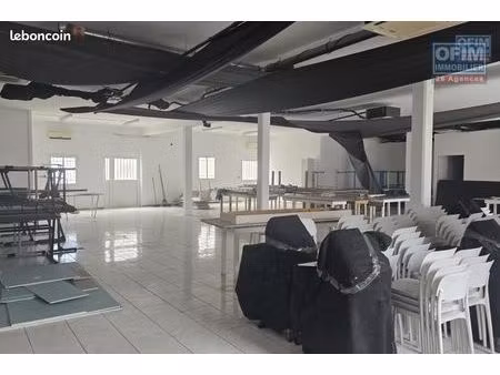 local commercial 260 m²