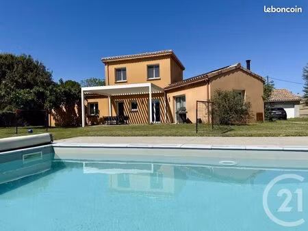 maison 6 pièces 155 m²