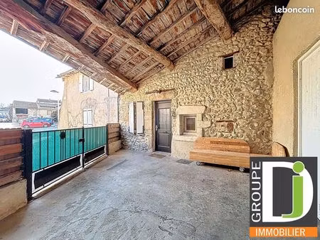 maison 8 pièces 160 m²