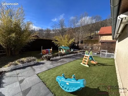 maison 6 pièces 140 m²