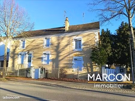 immeuble 9 pièces 196 m²