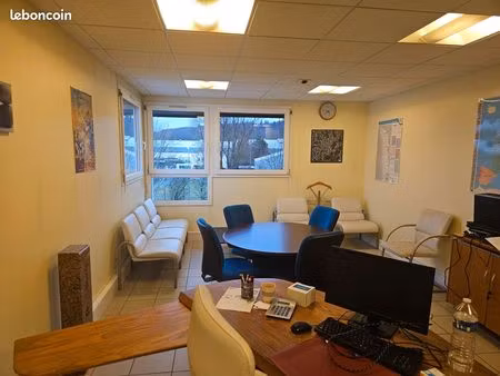 bureaux 118m²