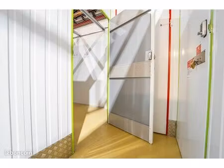 garage/box 5 m² pommeret