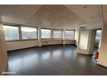 à louer – bureau 82 m² – chaprais – parking & accessibilité