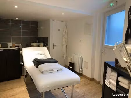 vd fond de commerce institut de beauté - bord de mer à 3mn