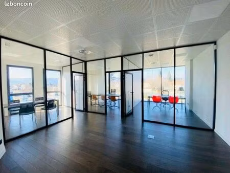 bureaux 70 m²