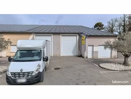 bureaux et entrepôt